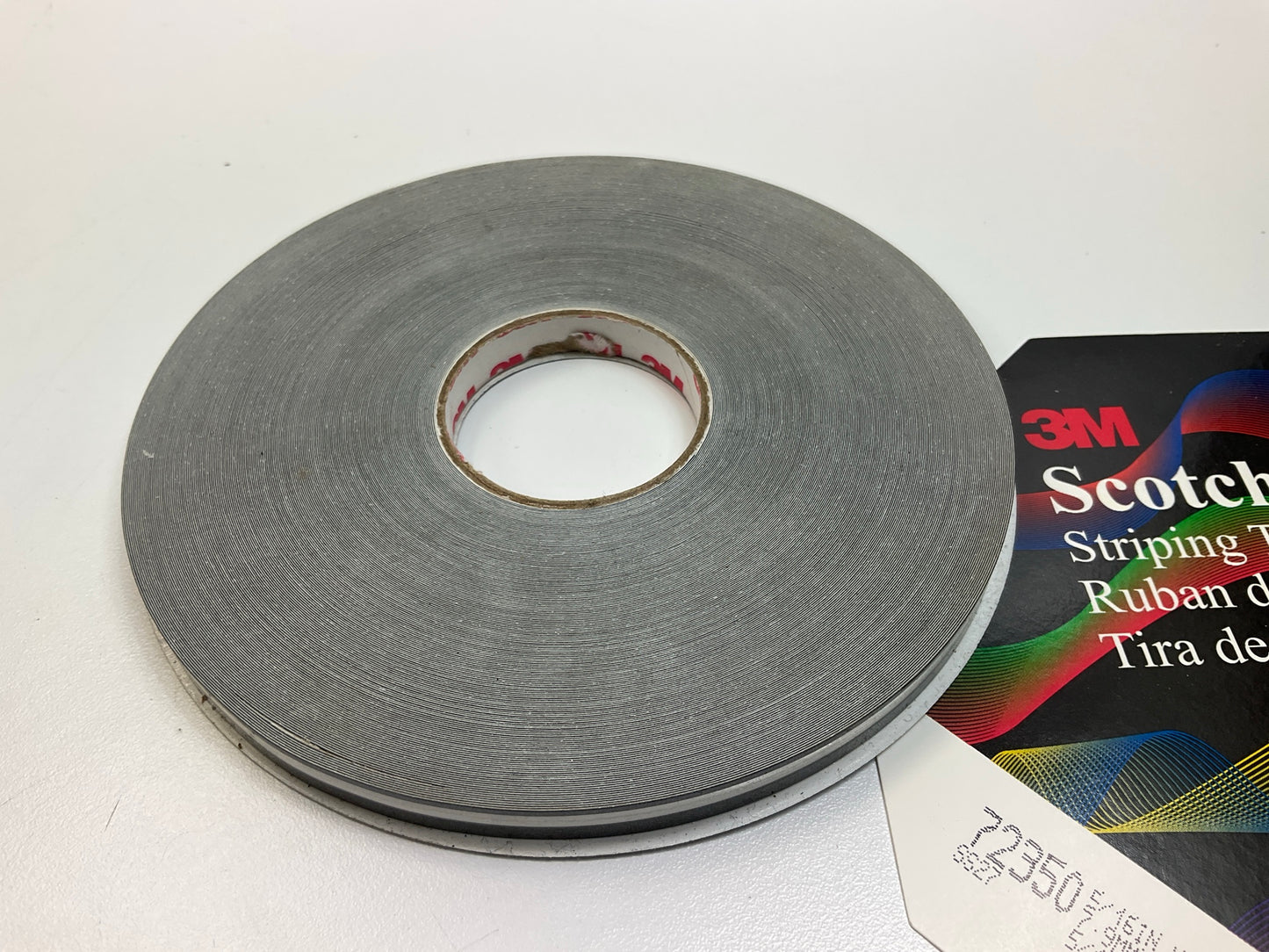 3M 72350 Pinstripe Stripe Striping Tape, 5/16'' X 150' Light Charcoal Metallic