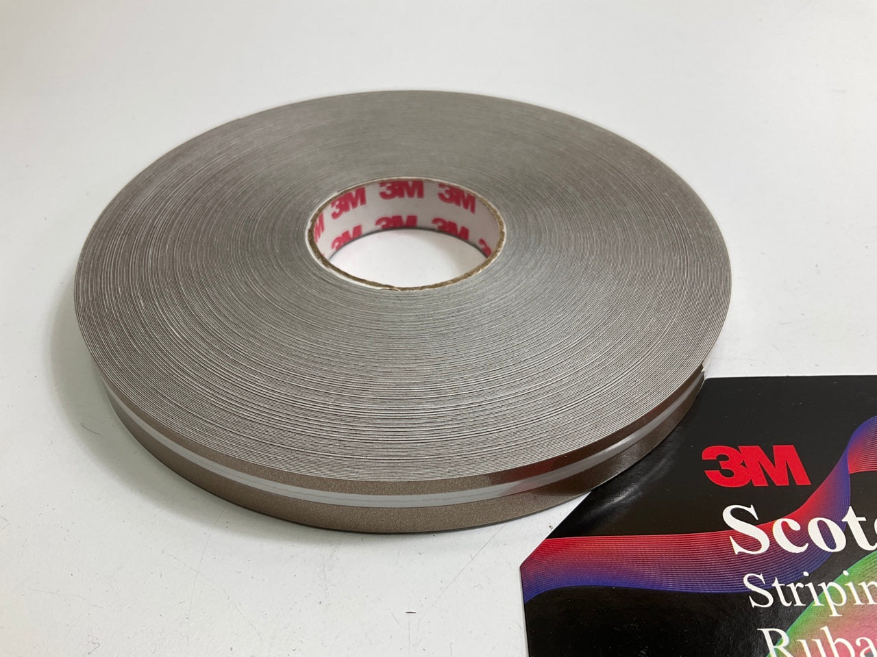 3M Scotchcal 72485 Light Gold Metallic Striping Automotive Tape 1/2'' X 150 Feet