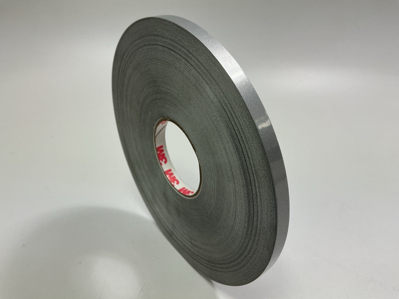3M 72605 Pinstripe Auto Stripe Striping Tape, 1/4'' X 150', Silver Metallic