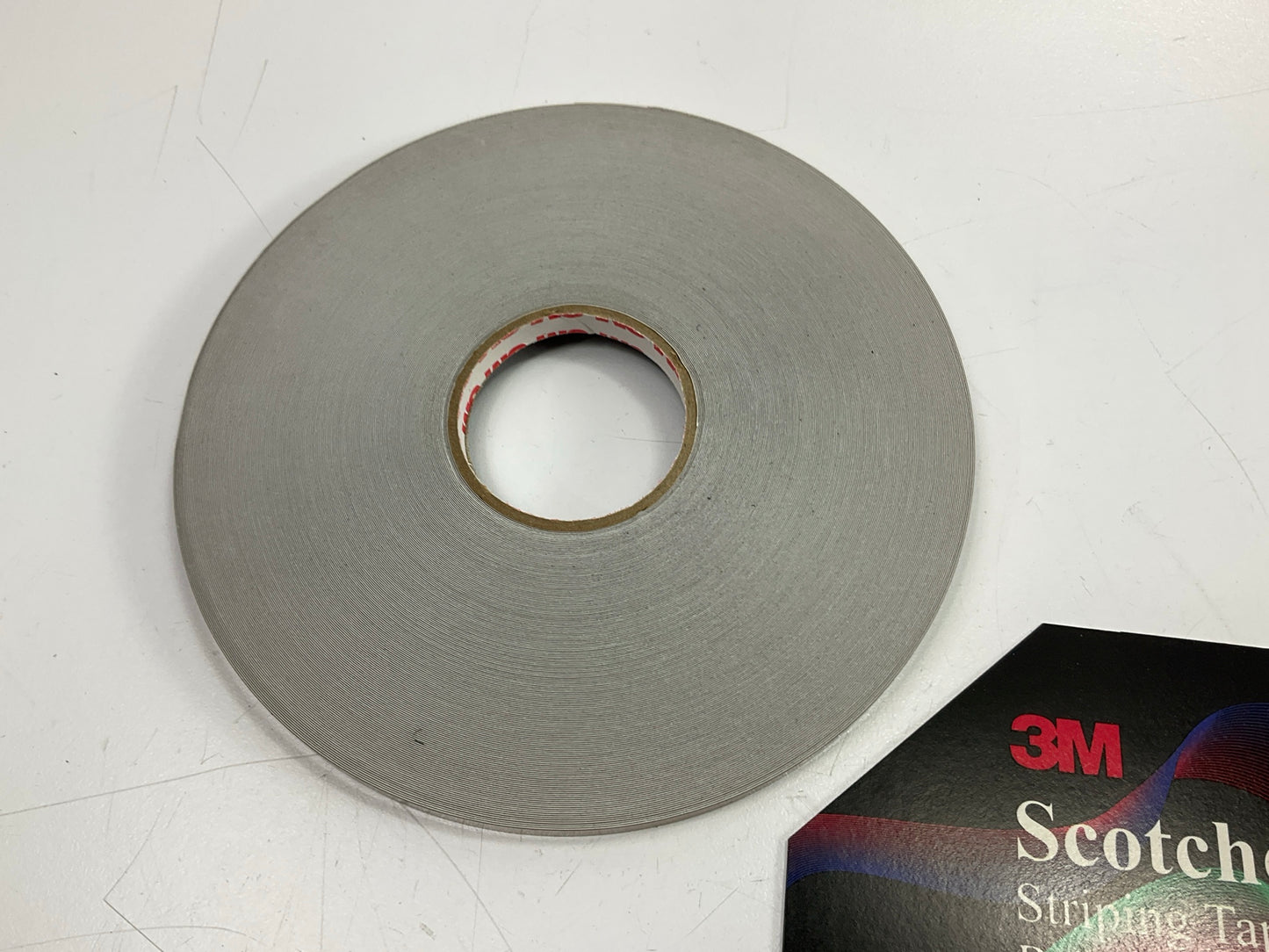 3M 72625 Pinstripe Striping Tape, Gold Starfire, 1/4 In Width X 150 Feet Long