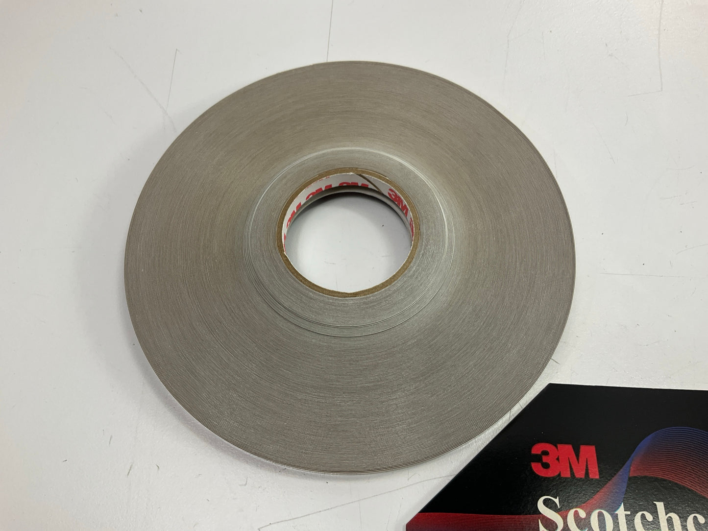 3M 72699 Pinstripe Striping Tape, 1/4'' X 150' Bright Gold Metallic