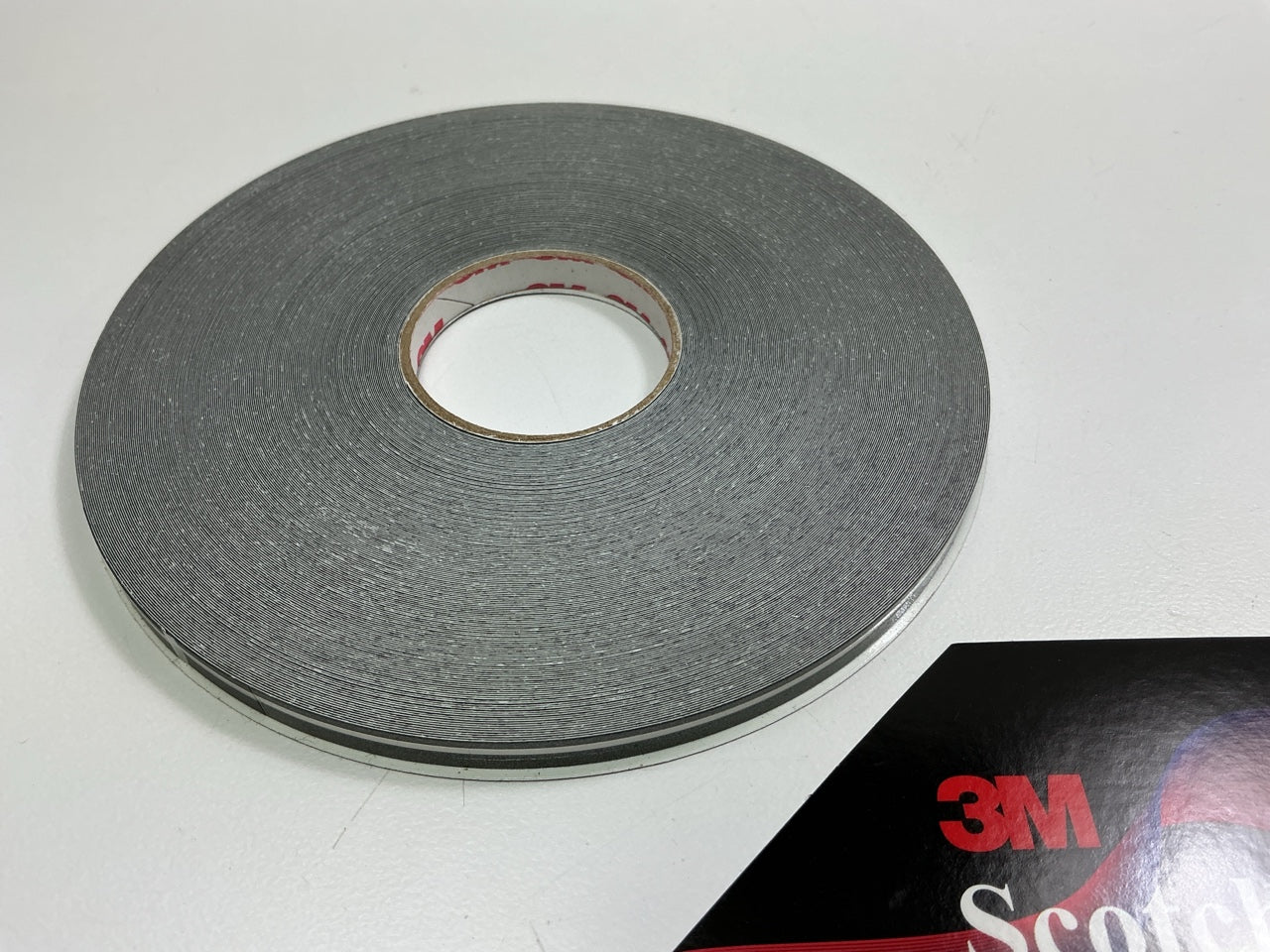3M 73263 Pinstripe Striping Tape, 1/4'' X 150 Feet, Charcoal Metallic
