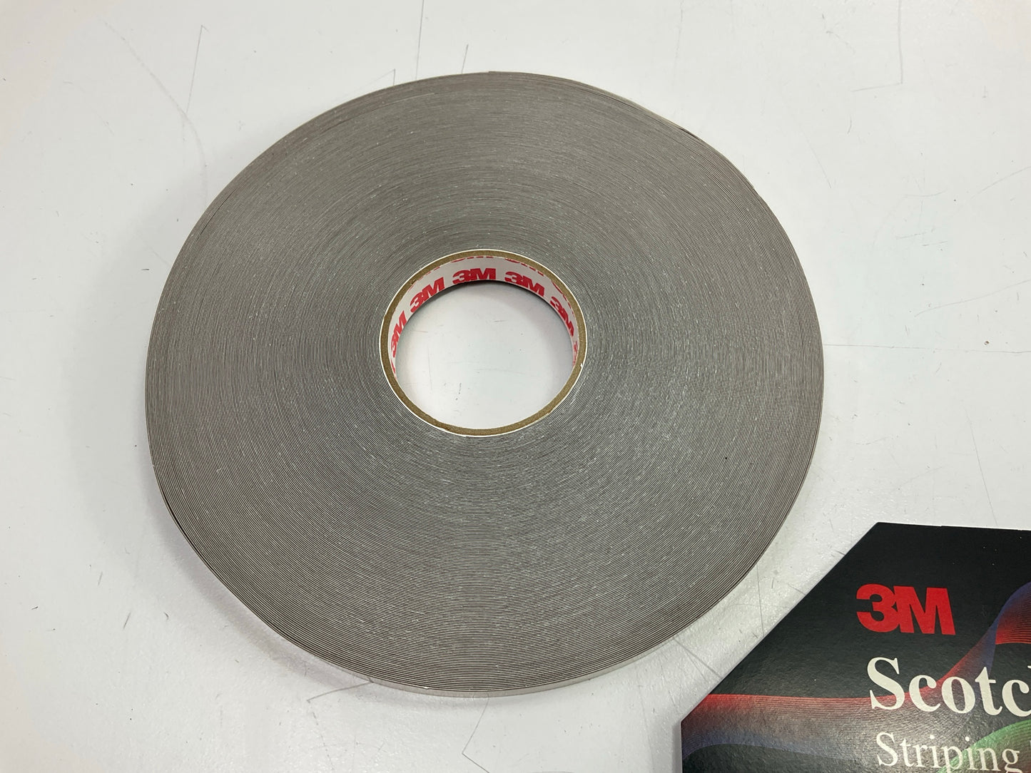 3M 73385 Pinstripe Striping Tape, 3/8'' X 150' Light Gold Metallic
