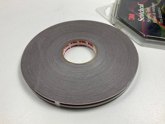3M 74601 Pinstripe Striping Tape, 5/16'' X 150 Feet, Silver/ Burgundy Stripe Tape