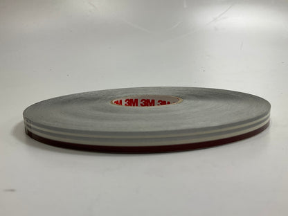 3M 74750 Pinstripe Striping Tape 5/16'' X 150' Burg Metallic / Silver Metallic