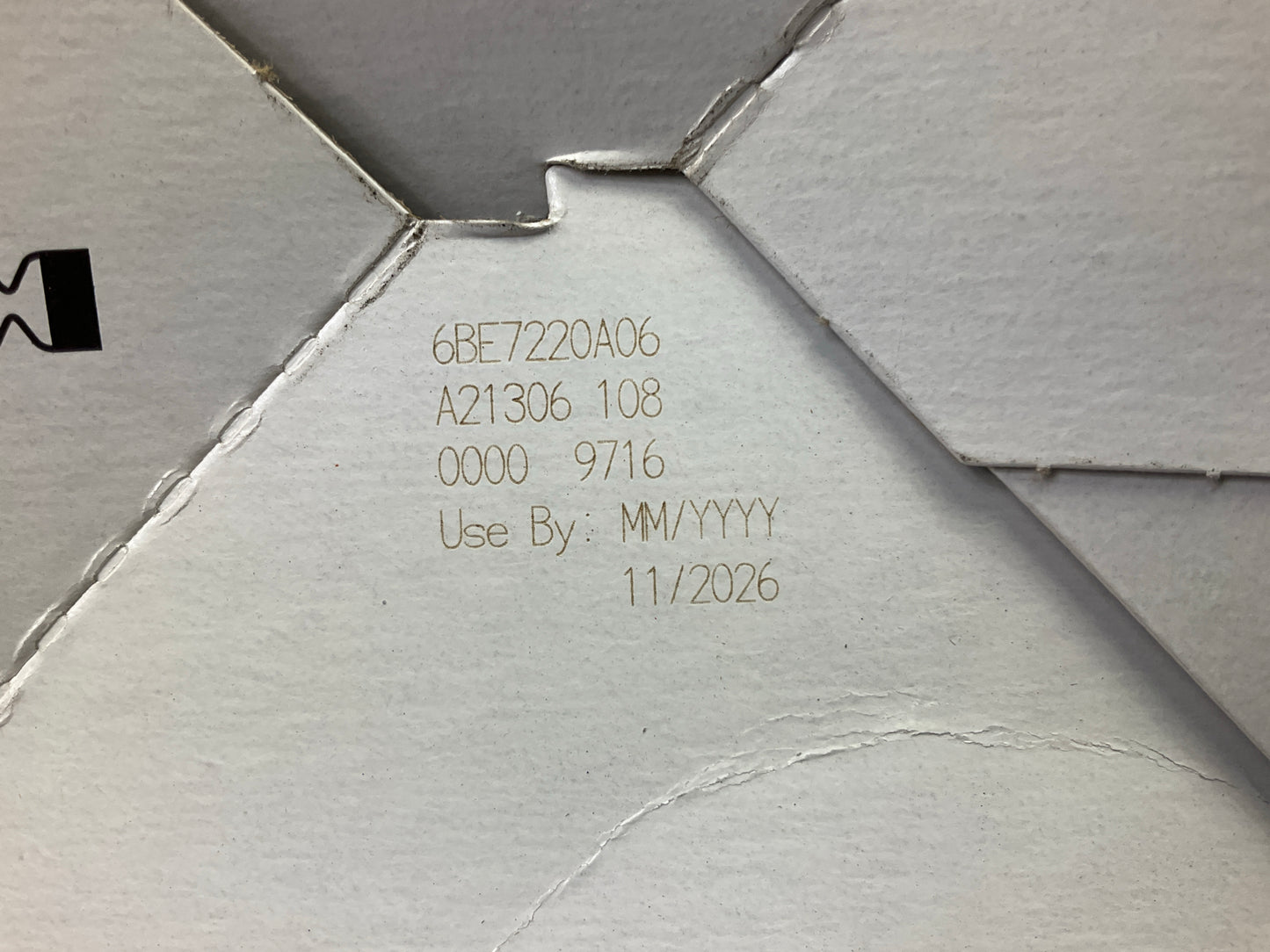 3M 8210 N95 Particulate Respirator Face Mask - 20 Pcs - EXP 11/2026