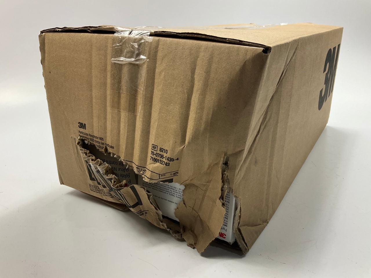 DAMAGED BOX1 3M 8210 N95 Particulate Respirator Face Mask Full Case (160 Mask)