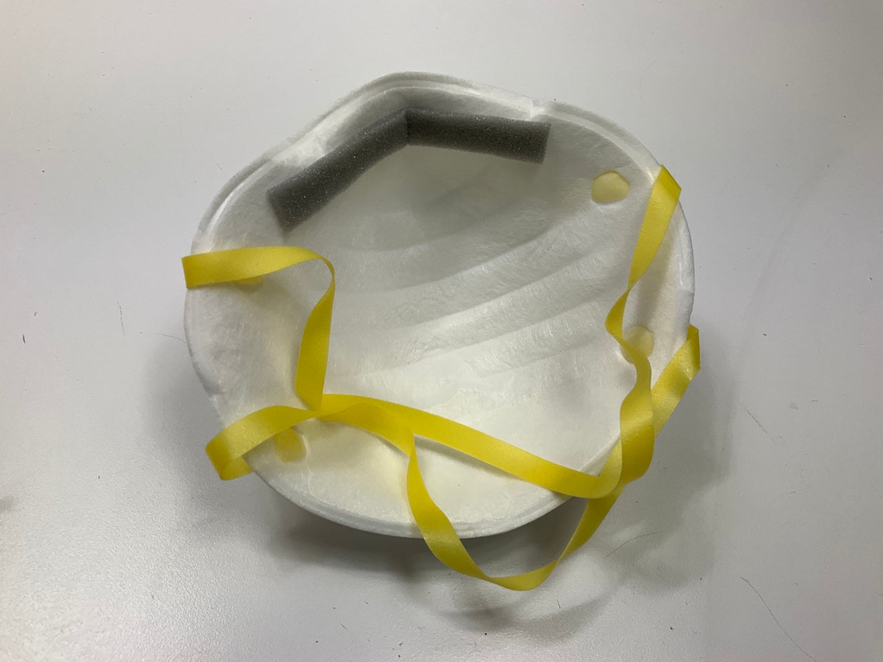 DAMAGED BOX2 3M 8210 N95 Particulate Respirator Face Mask Full Case (160 Mask)