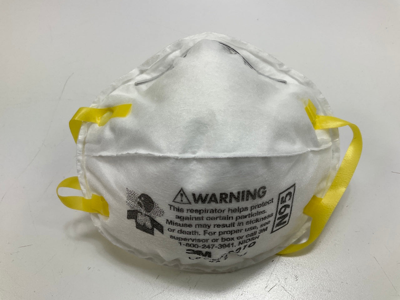 3M 8210 N95 Particulate Respirator Face Mask - 1 Full Case (160 Masks Total)