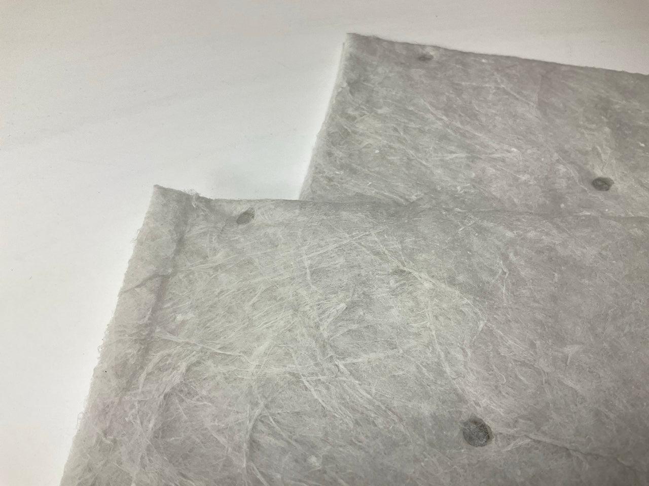 3M Oil Absorbing Pads, Box Of 100 Pads, 15''x20'', Put Under Forklift, Tractor Car