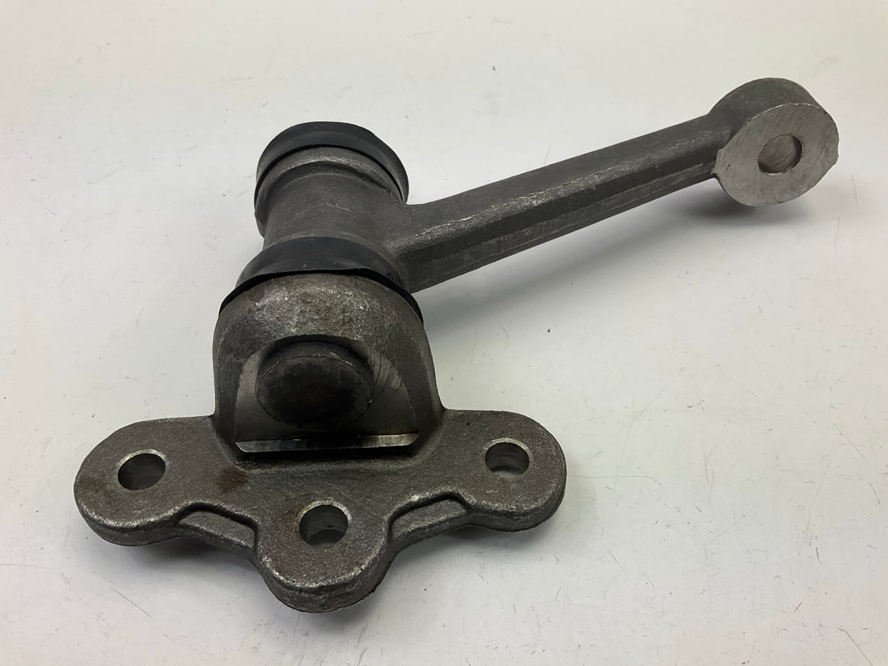 GENUINE 555 45490-35100 Steering Idler Arm For 1979-1983 Toyota Pickup RWD