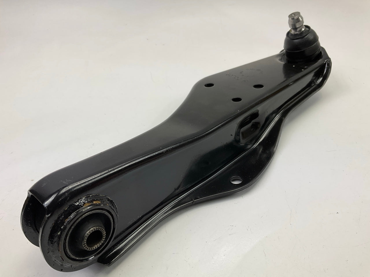555 OEM SA-6072R Lower Right Control Arm & Ball Joint For 1983-1985 Honda Accord