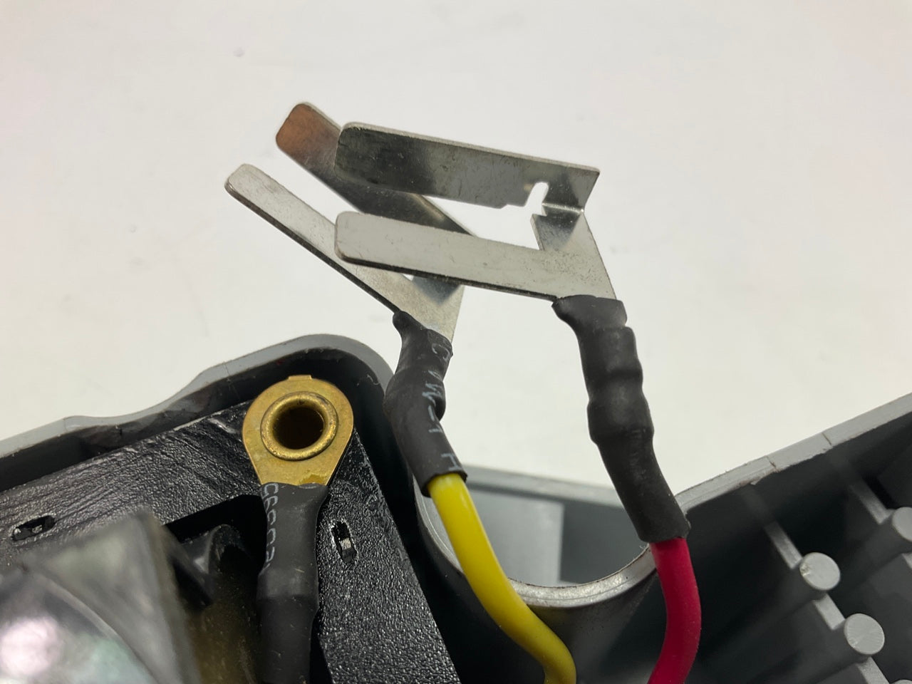 MISSING HARDWARE - Accel 140003 HEI Super Ignition Coil