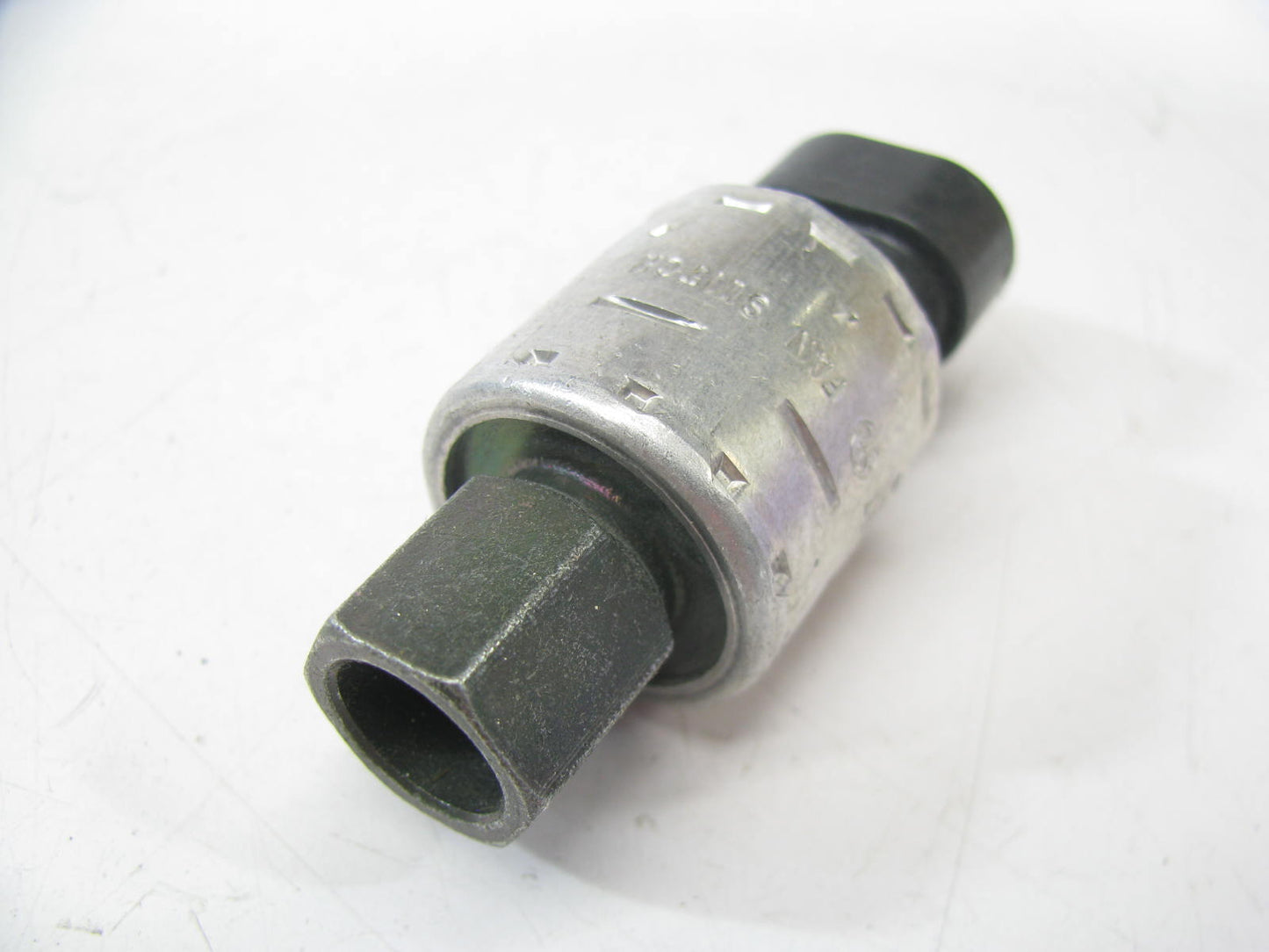 Acdelco 15-2841 A/C High Side Pressure Switch - OEM GM # 25604949