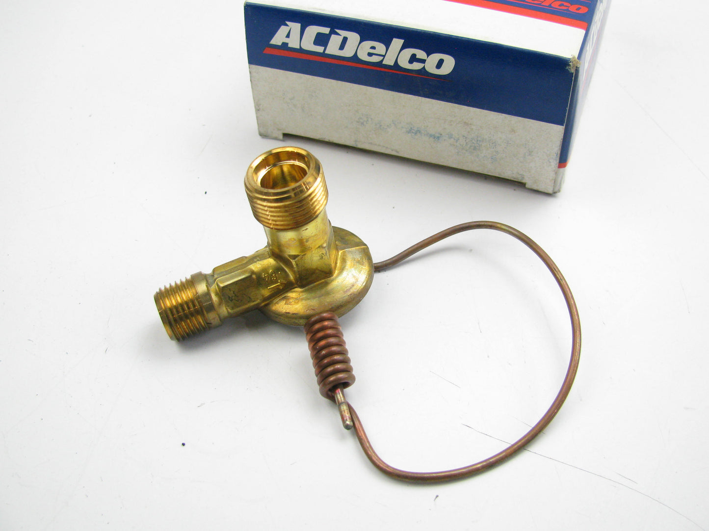 NEW Acdelco 15-5681 A/C Expansion Valve - REAR - 99-00 Escalade, Tahoe, Yukon
