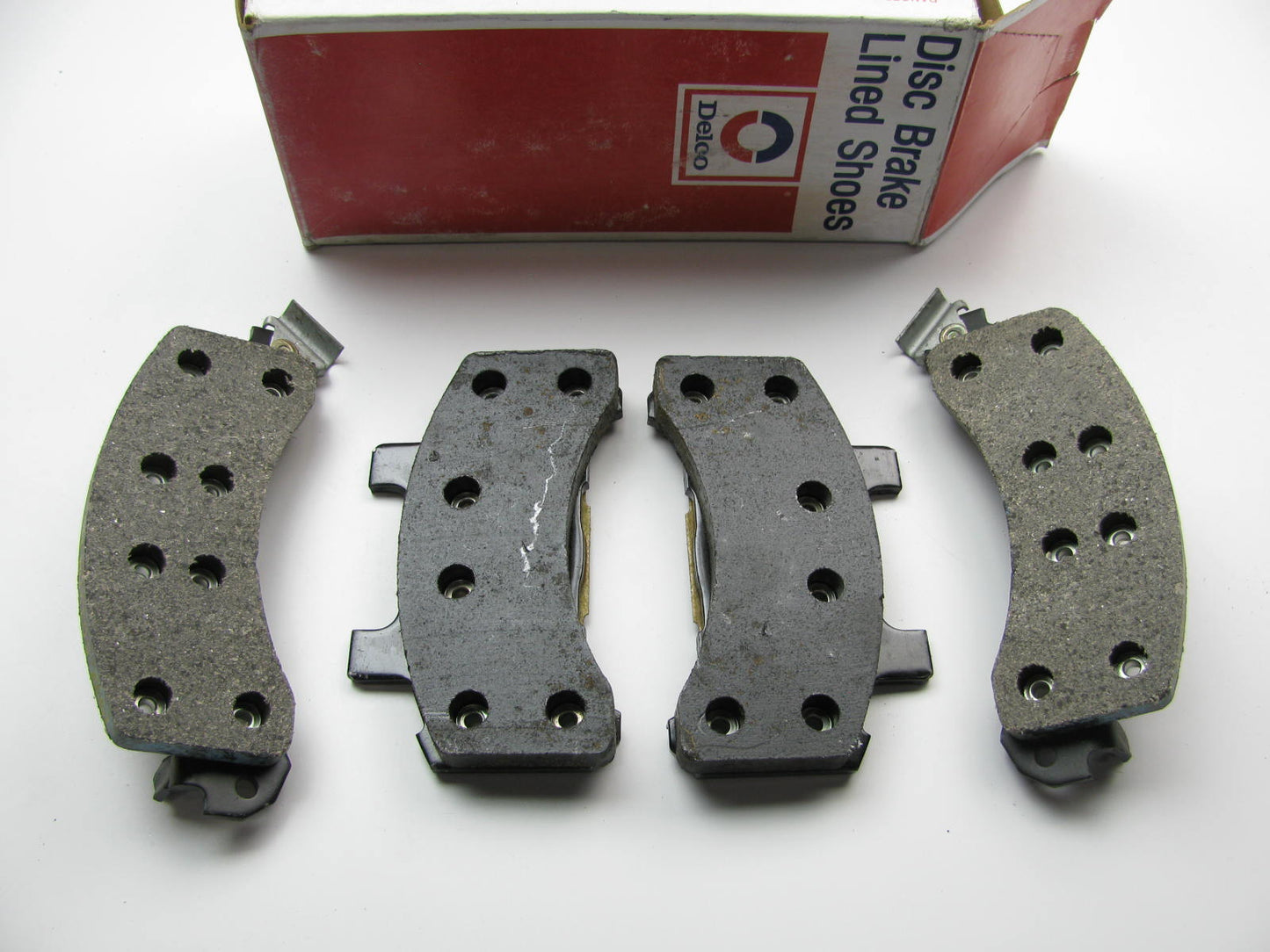 NEW GENUINE OEM GM 12300242 FRONT Brake Pads -  Ac Delco 171-424
