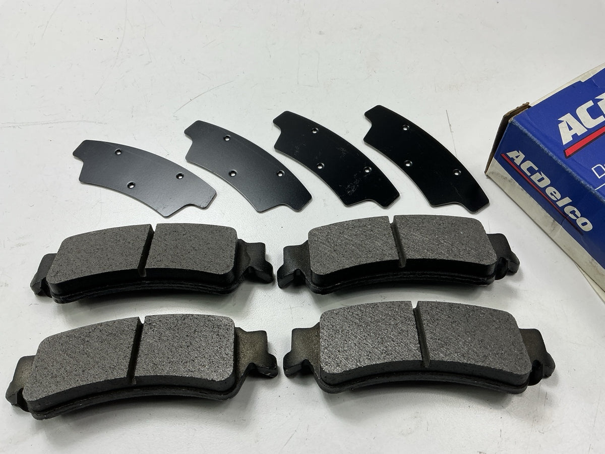 MISSING ABUTMENT CLIP Acdelco 17D792M Rear Brake Pads