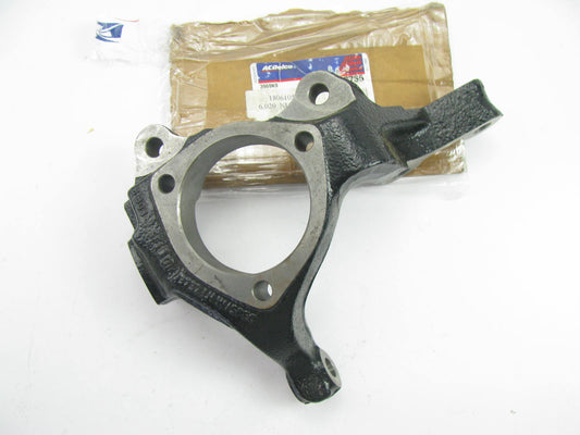 NEW OEM GM 18023735 FRONT RIGHT Steering Knuckle - 2000-2013 Impala POLICE H/D