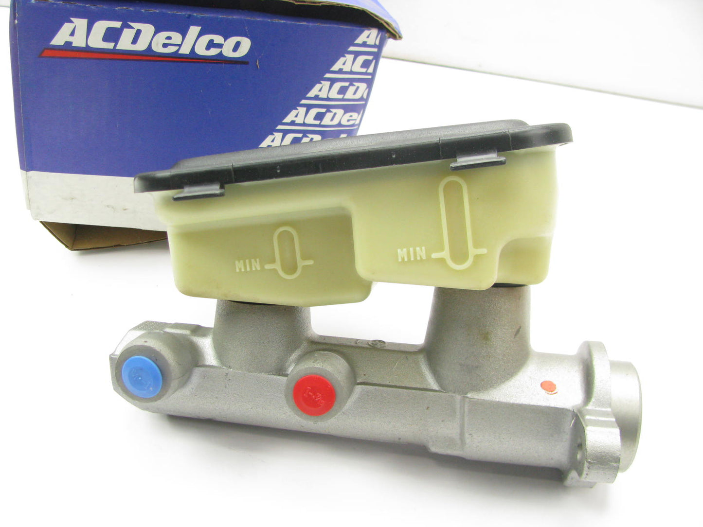 Acdelco 18M640 / 18030882 Brake Master Cylinder 1993 Roadmaster & Caprice