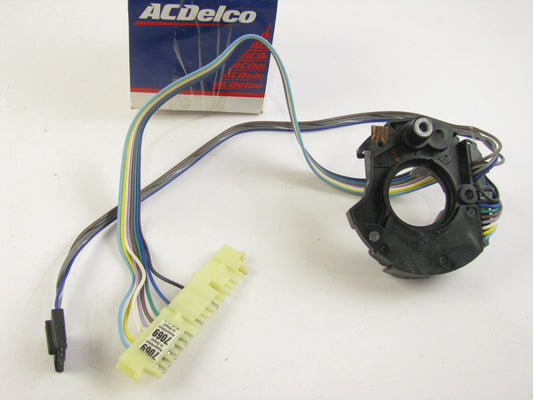 Acdelco 1997069 Turn Signal Switch 1988-1990 Chevy Corsica, Beretta