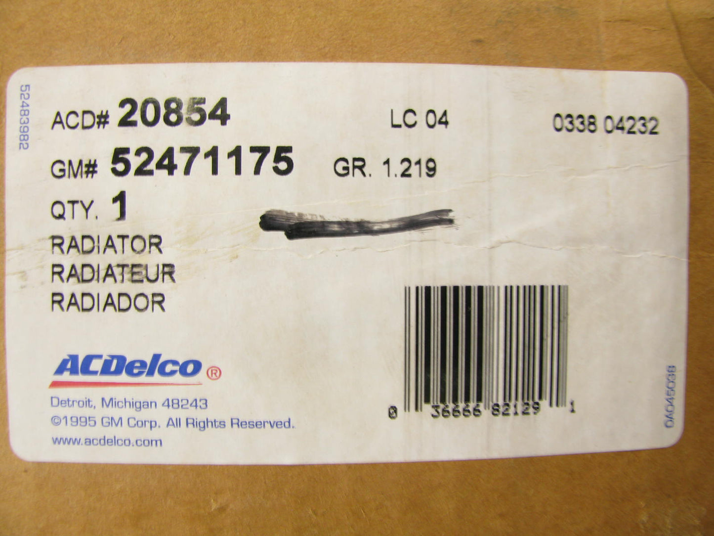 NEW GENUINE Acdelco 20854 Radiator 1997-1998 GM Chevy B7 6.5L 6.6L 7.2L 52471175