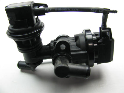 Genuine OEM GM 17074977  Air Bypass Smog Pump Diverter Valve:  Acdelco 214-60