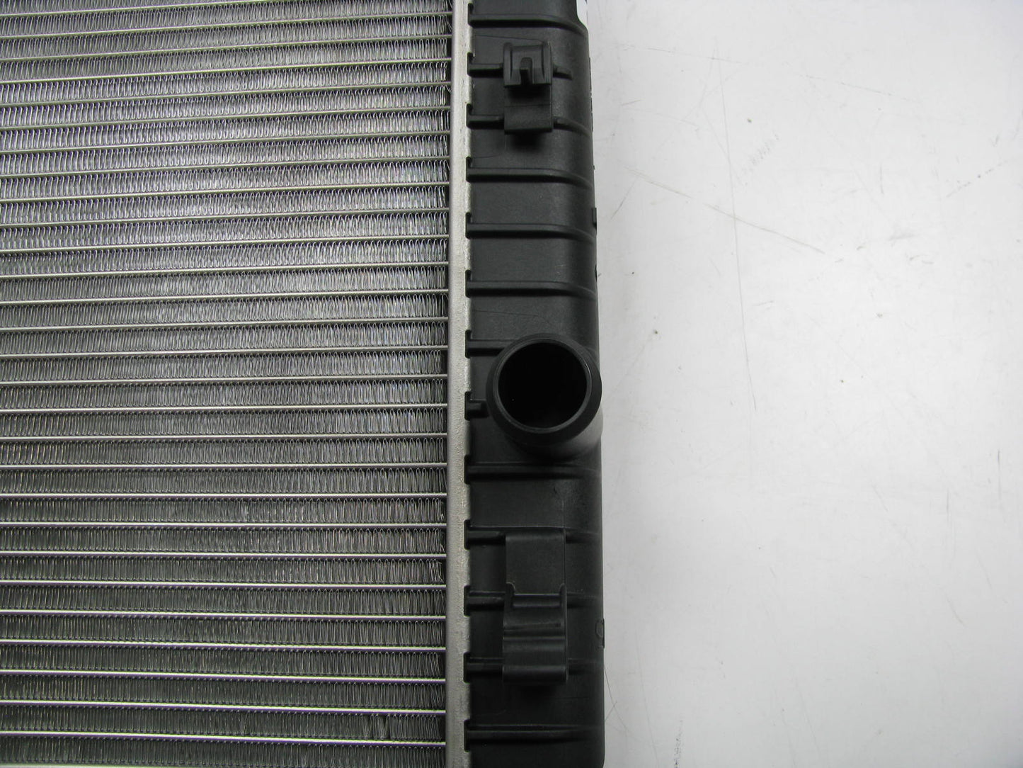 NEW GENUINE Acdelco 21461 Radiator 02-04 Alero, Grand AM 22666459