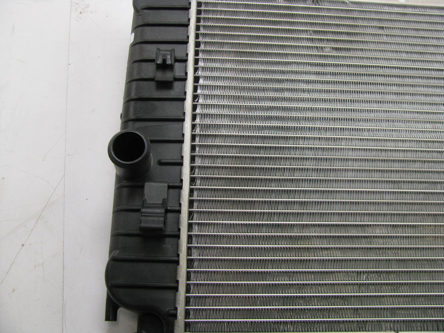 NEW GENUINE Acdelco 21461 Radiator 02-04 Alero, Grand AM 22666459