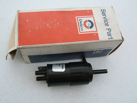 NOS OEM GM Delco 22054186 Windshield Washer Pump