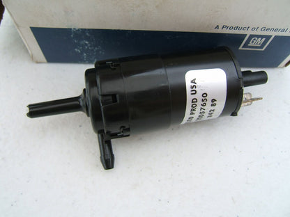 NOS OEM GM Delco 22054186 Windshield Washer Pump