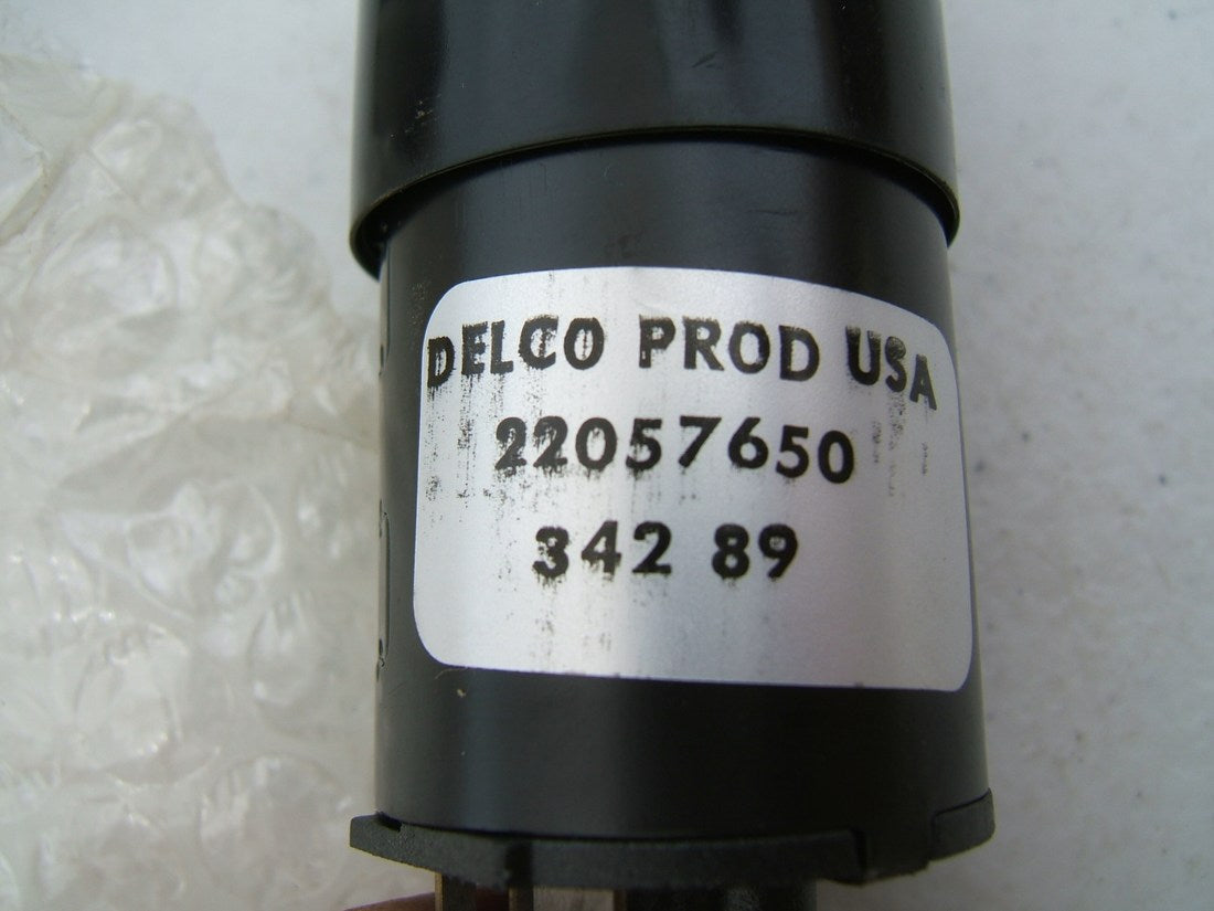 NOS OEM GM Delco 22054186 Windshield Washer Pump