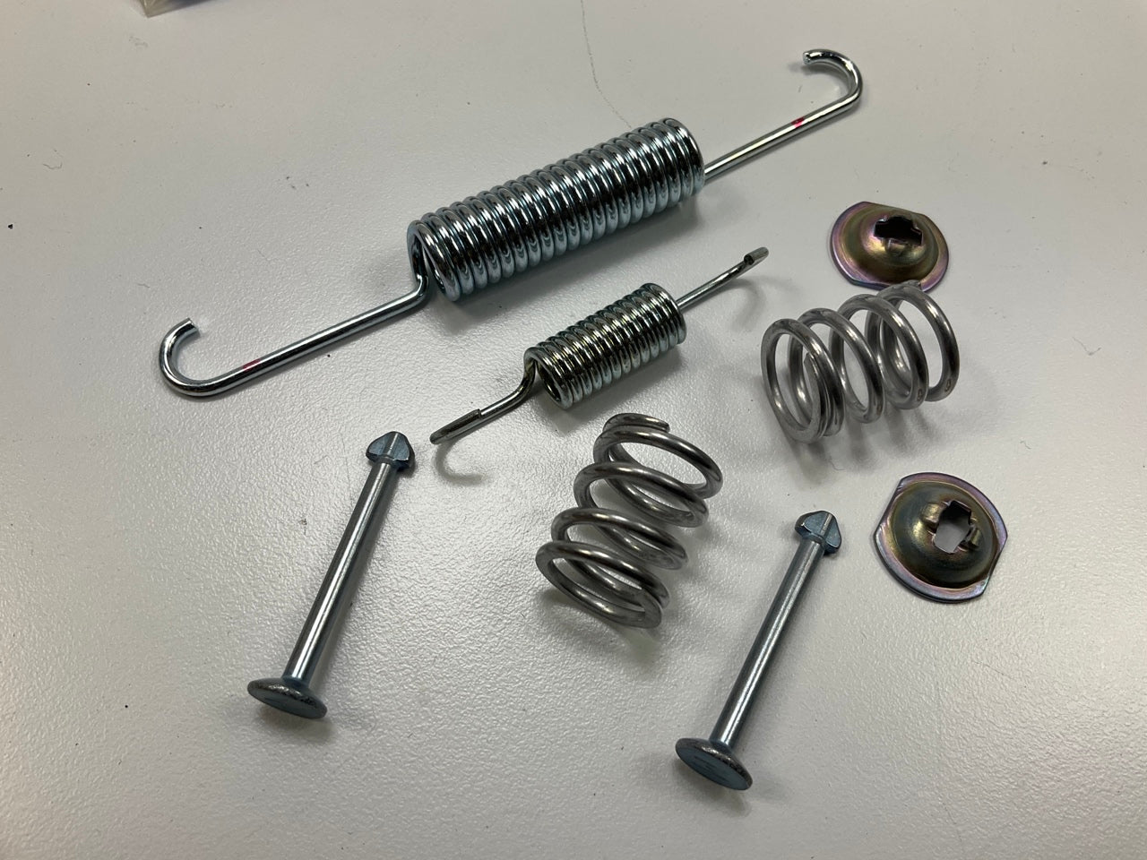 Acdelco 23299313 Parking Brake Shoe Spring Kit