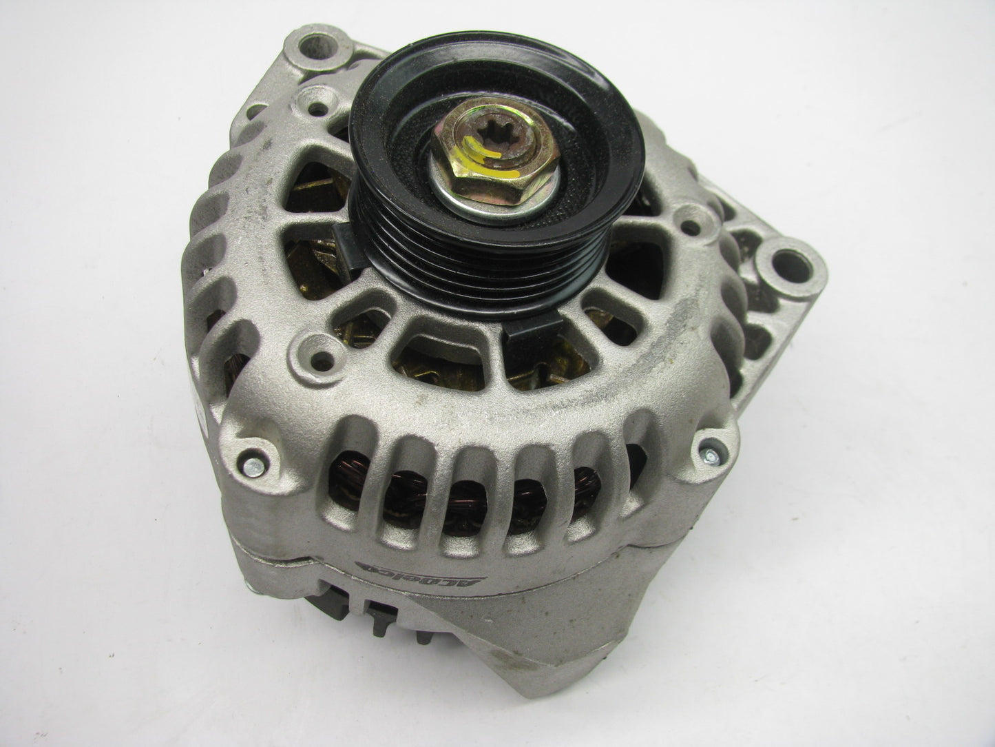 Acdelco 334-2490 Reman Alternator 1998-1999 Chevrolet P30 6.5L-V8 Diesel 105 Amp