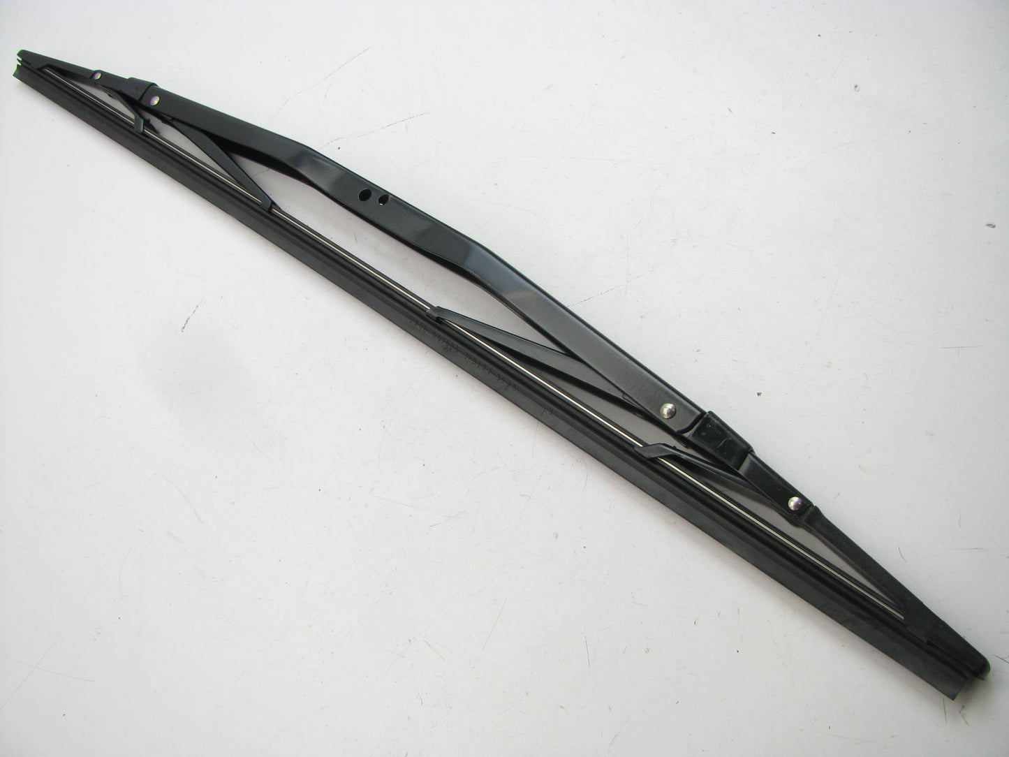 Acdelco 8-7246 Front Windshield Wiper Blade - 24''