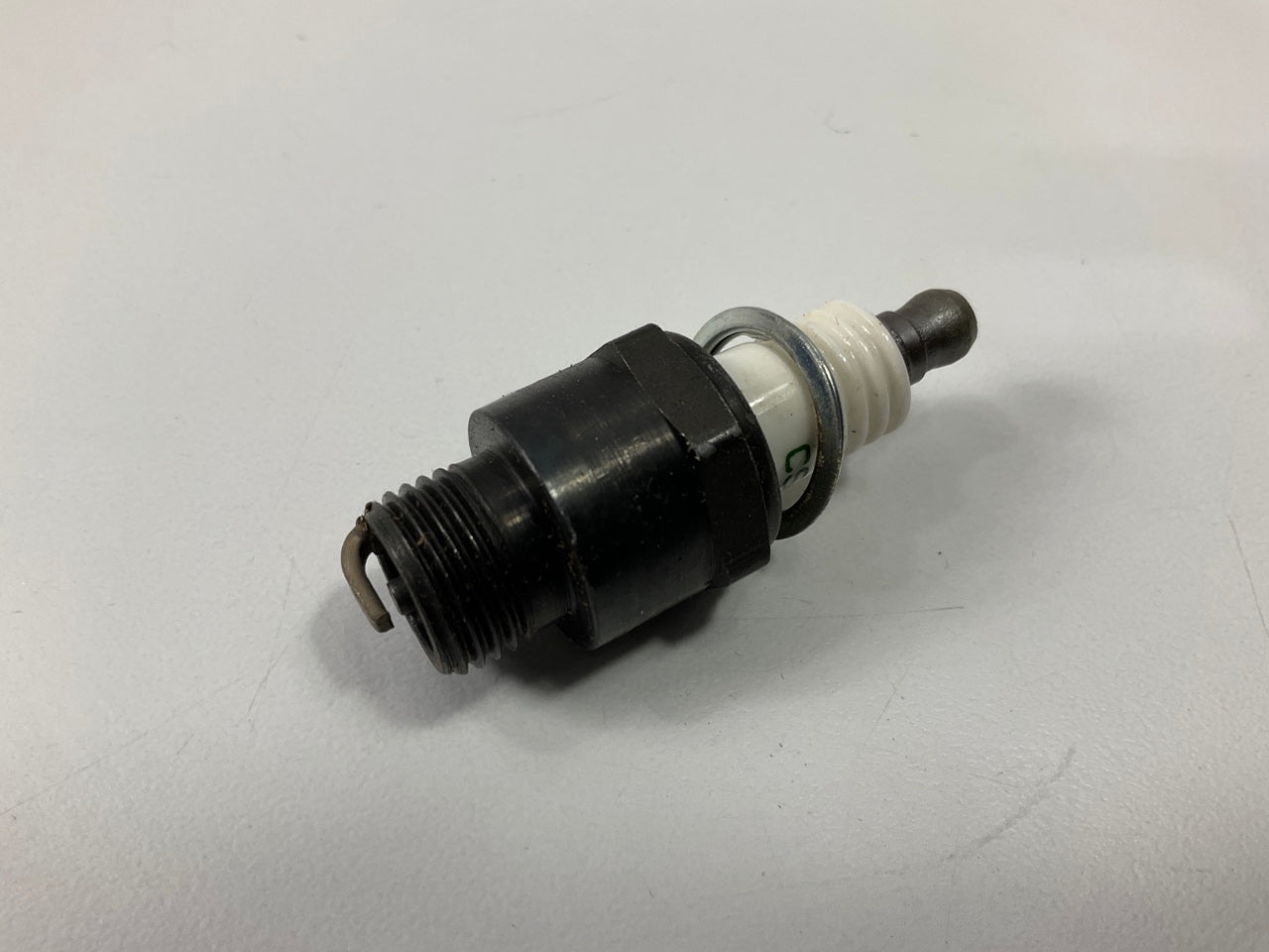 Acdelco CS49 Small Engine Spark Plug - Replaces Champion CJ14 , Autolite 258