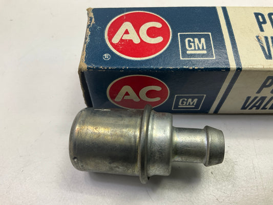 Acdelco CV766C PCV Valve For 1972-1973 International V304 V345 V392 - 6487421