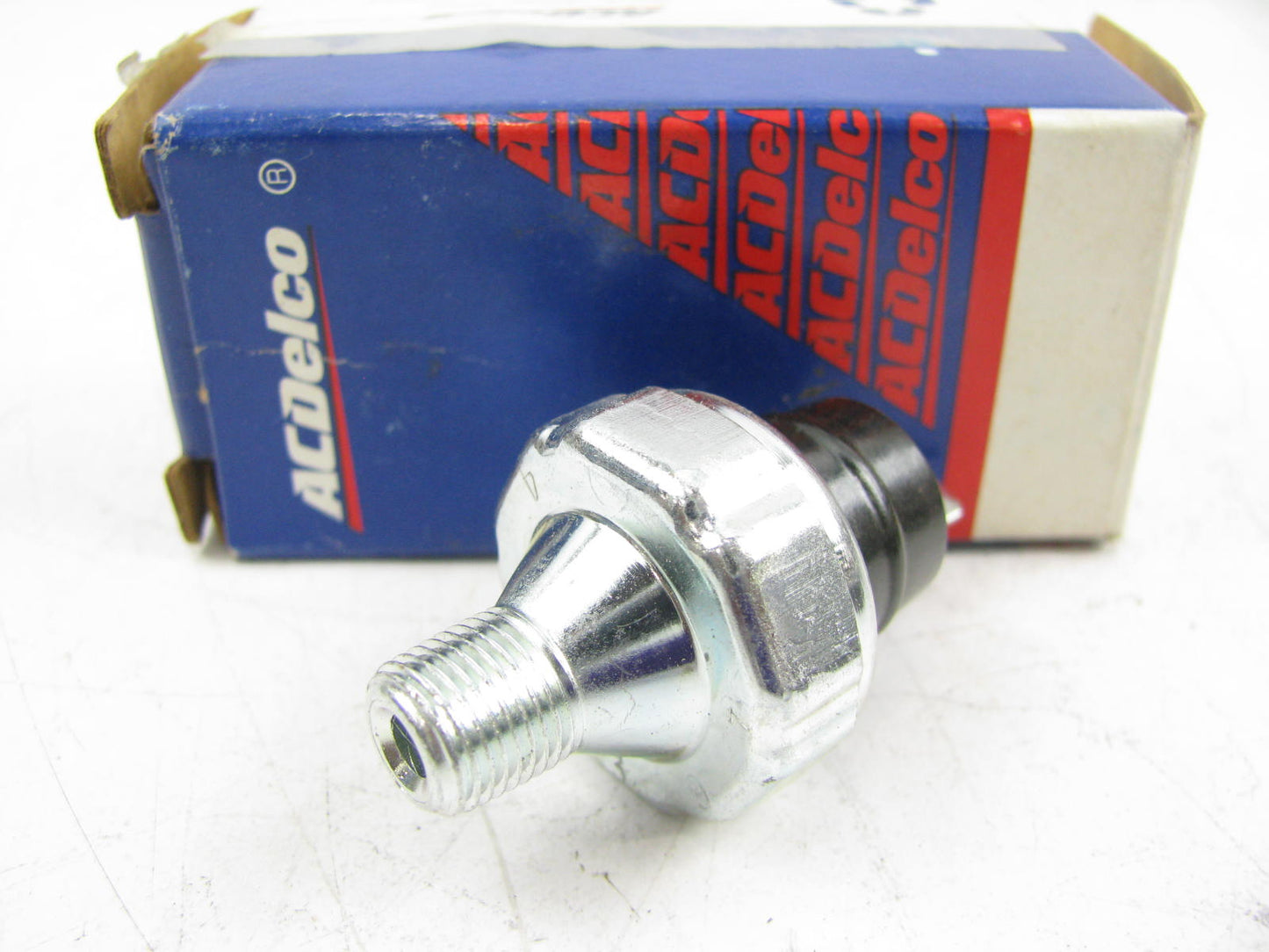 NEW GENUINE AcDelco D-1832 Engine Oil Pressure Switch - 14014599