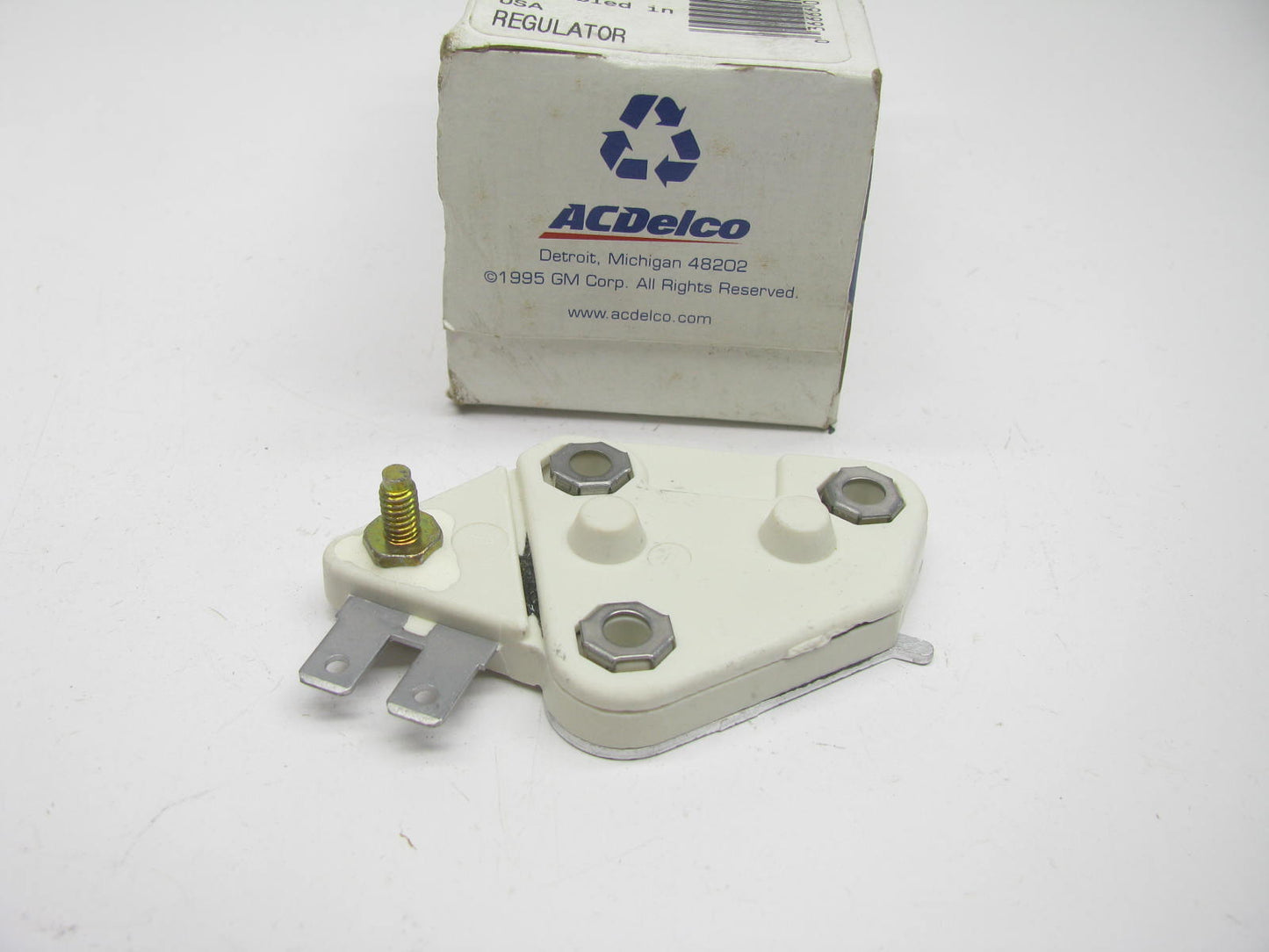 ACDelco D686 Voltage Regulator