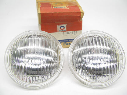 (2) ACDelco L4502 50W 28V PAR36 Sealed Beam Bulb Lamp