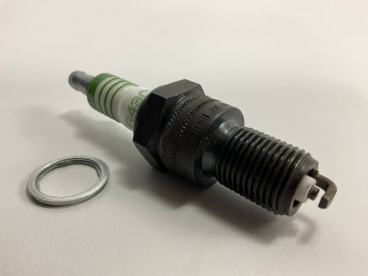 Acdelco R43CXLS Spark Plugs For 2004-2011 Porsche 911