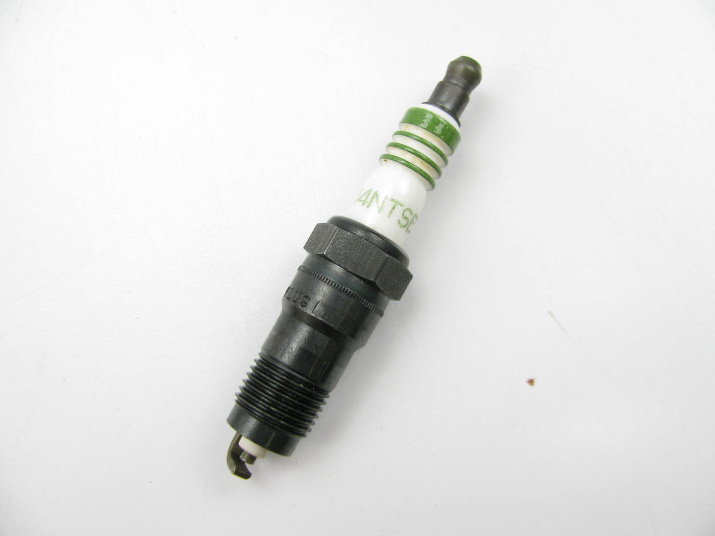 (8) Acdelco R44NTSE AC Green Stripe Ignition Spark Plugs