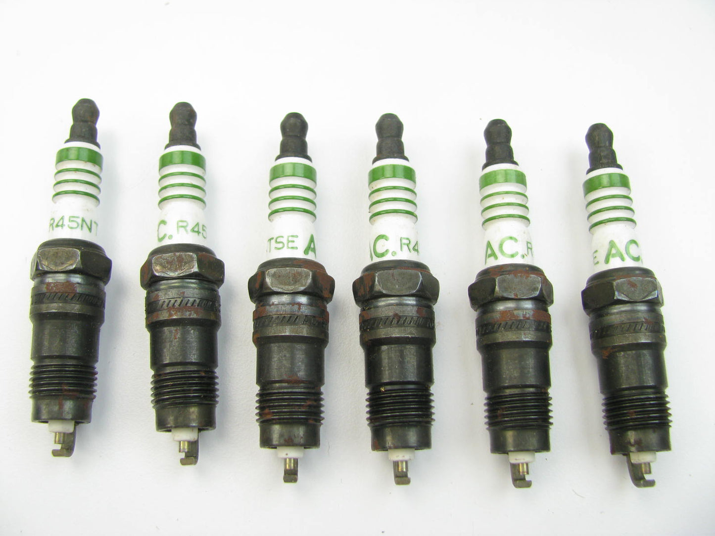 (6) Acdelco R45NTSE Green Stripe Copper Resistor Spark Plugs - GM# 5614060
