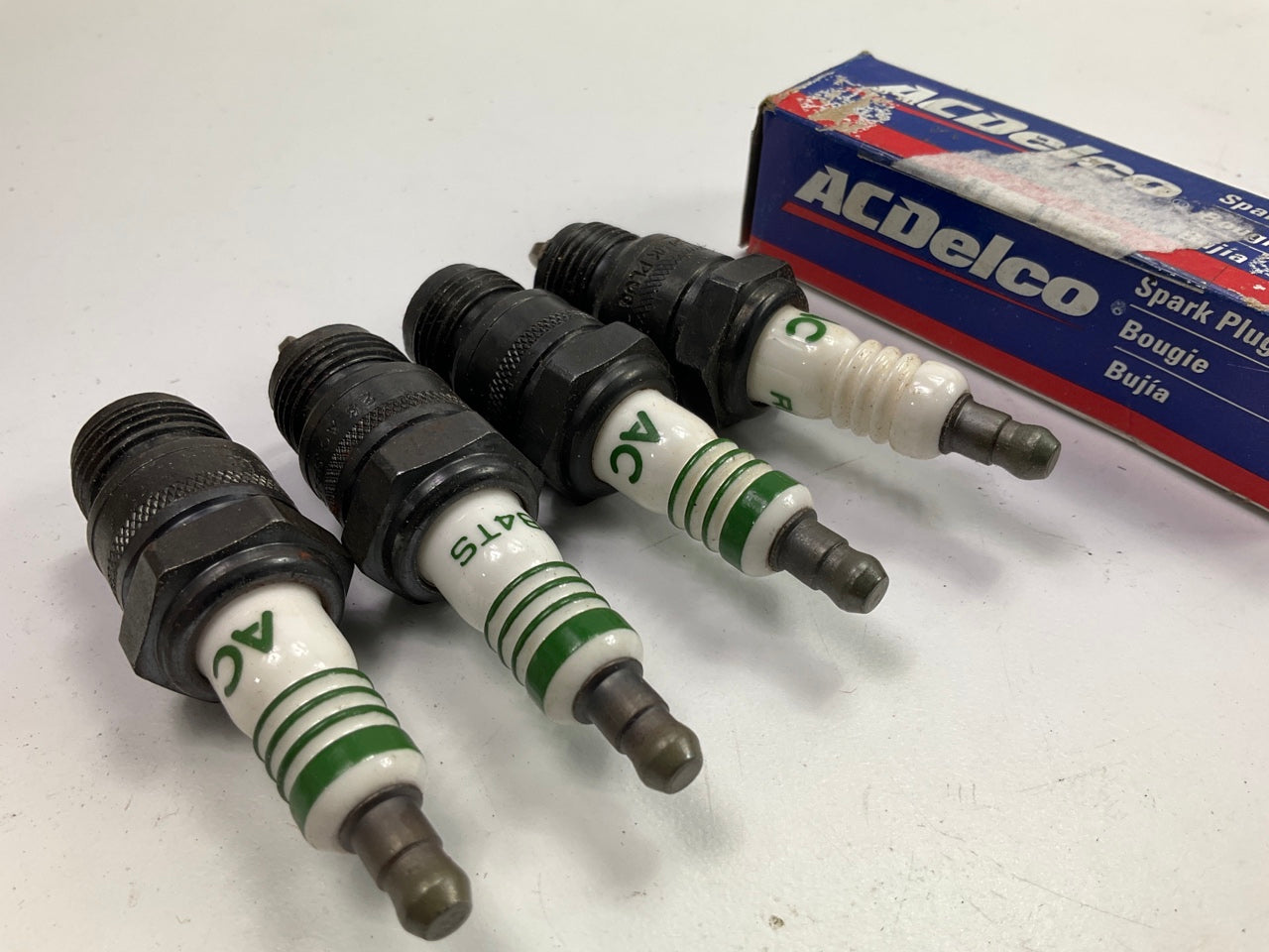 (4) Acdelco R84TS Spark Plugs – Spark Surplus Auto Parts