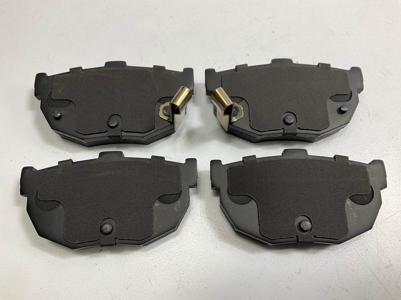 Advics AD0323 Rear Semi-Metallic Disc Brake Pads