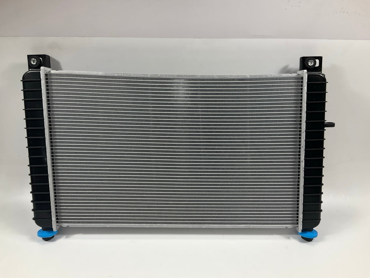 Agility 8012334 Radiator  W/o ENG OIL COOLER; 28 1/4'' CORE; W/trans OIL COOLER