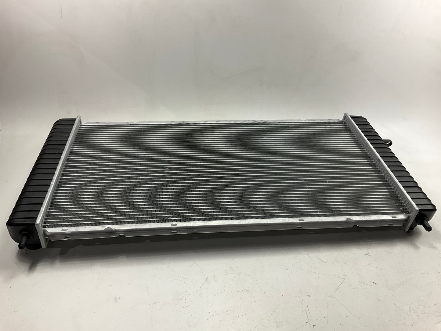 Minor Cosmetic Fin Damage - Agility 8012423 Radiator