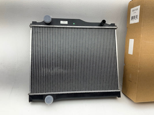 Agility 8067100 Radiator For 1996-2004 Mitsubishi Fuso FH 5.9L DIESEL