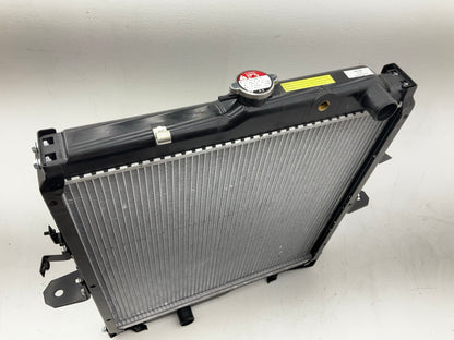 Agility 8067108 Radiator For 1995-2004 Mitsubishi Fuso FK 7.5L DIESEL I6