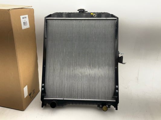 Agility 8067301 Radiator For 1999-2004 Hino FE2620 SG3320 SG3325 8.0L DIESEL