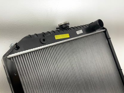 Agility 8067301 Radiator For 1999-2004 Hino FE2620 SG3320 SG3325 8.0L DIESEL